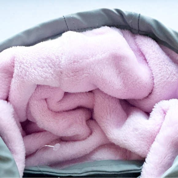 Hunter New Girls Water Resistant Long Hooded
Rain Jacket
NWT - Picture 4 of 16